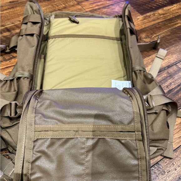 Mystery Ranch Blitz 30 - Picture 8 of 10